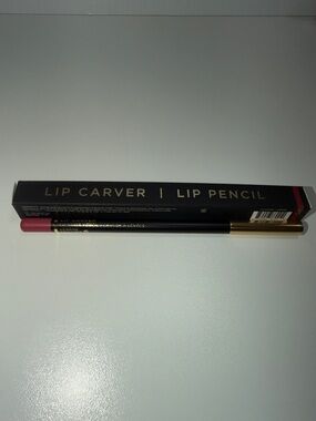 Lavaa lip carver lip pencil in legend NEW